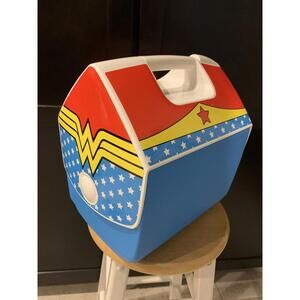 Igloo Wonder Woman Limited Edition Cooler